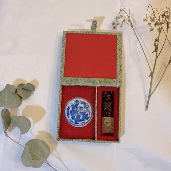 Vintage Chinese Wax Seal Stamp & Ink Pot Set Case. - Picture 3 of 3